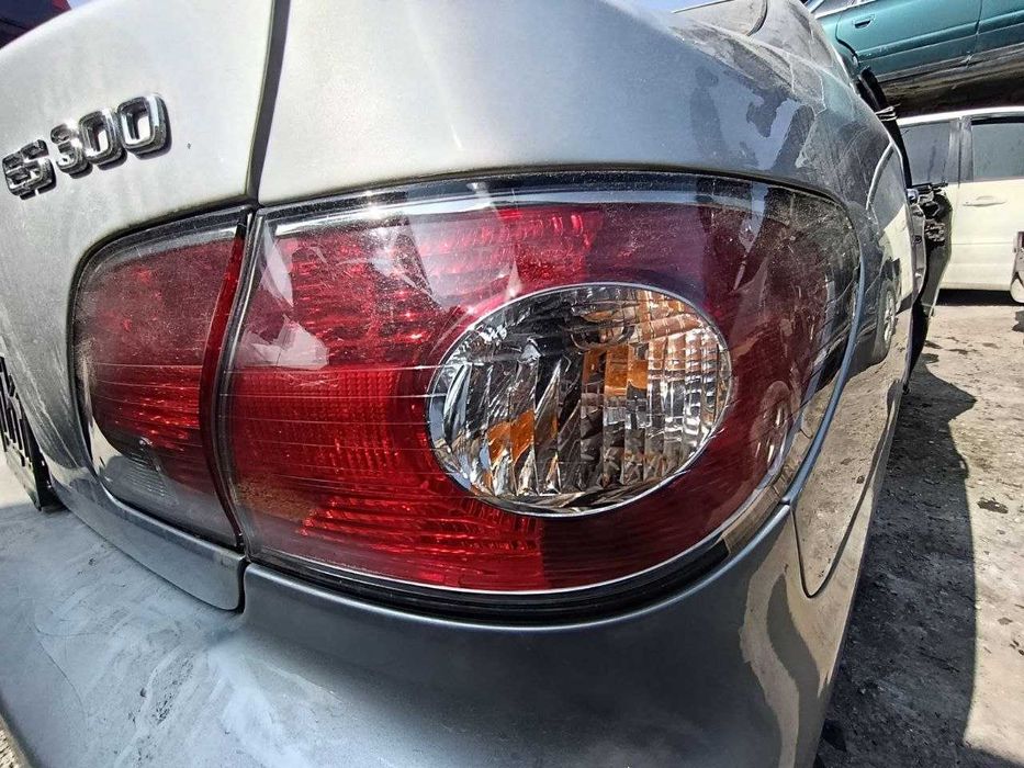 Фонарь крыла задний для Lexus ES300-330