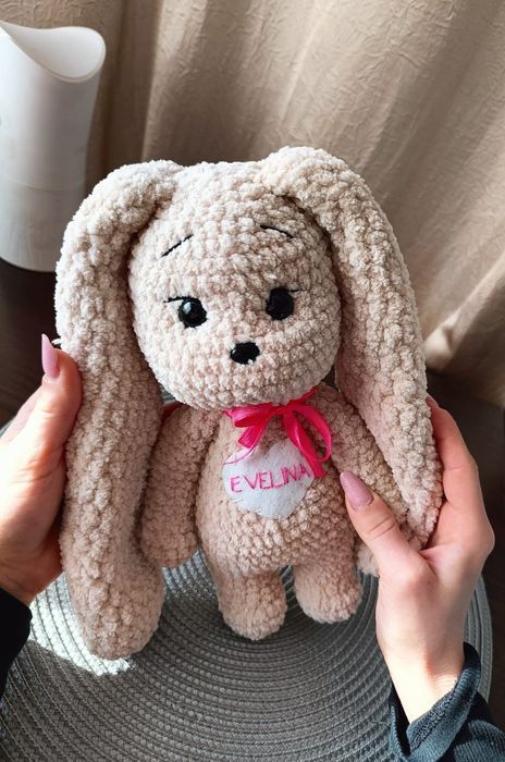 Iepuraș croșetat manual – prieten pufos