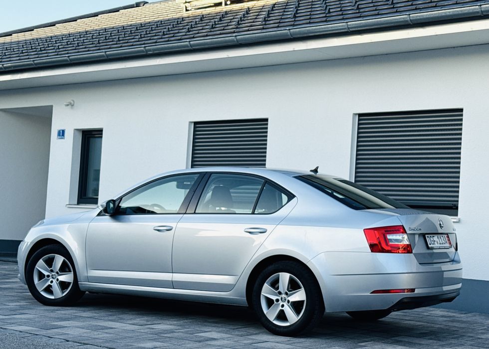 SKODA OCTAVIA III FACELIFT , AN 2018 - 1.6 TDI - 116 CP - EURO 6 ( Fara AD Blue ) Unic proprietar in Germania !!! Carte service la zi Tuv 2027 !