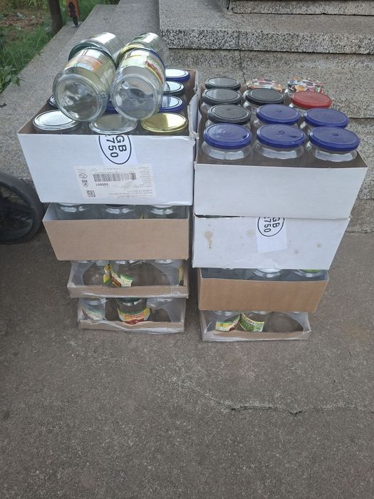 Продавам буркани Омниа