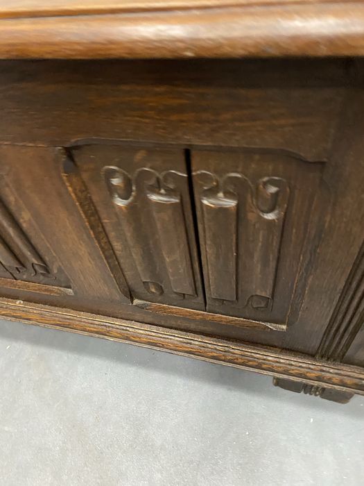 Френски сандък от дъб скрин холна маса  пейка