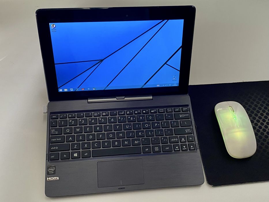 Ноутбук-трансформер ASUS