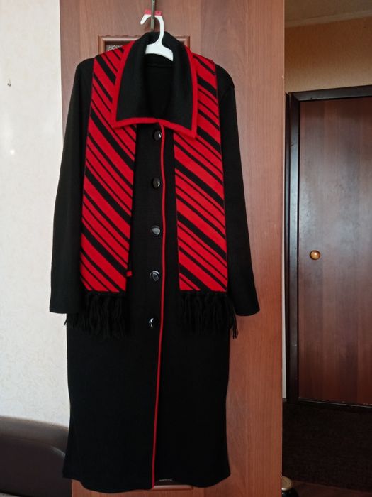 Женский кардиган пальто.