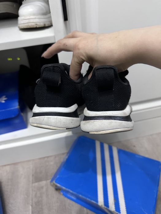 Кроссовки для мальчиков Adidas