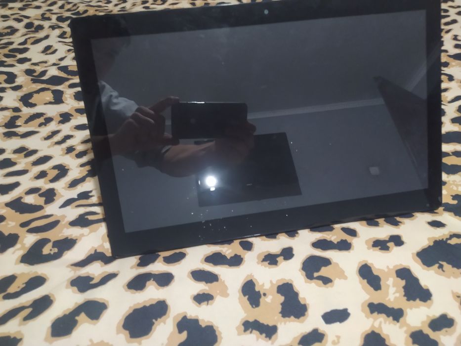 Se vinde Tableta TCL tableta este nouă stare perfect de funcționare  mai multe detalii in privat sau 0756931527