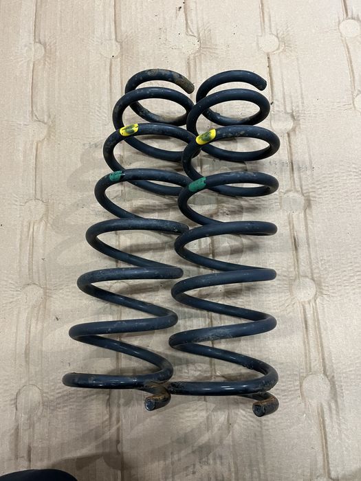 Задни пружини за Toyota Corolla Verso 2003