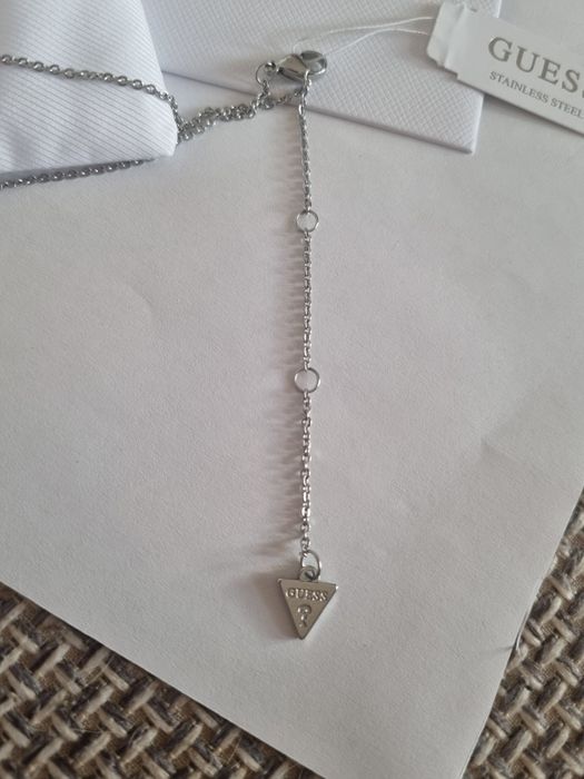 Дамско колие Guess