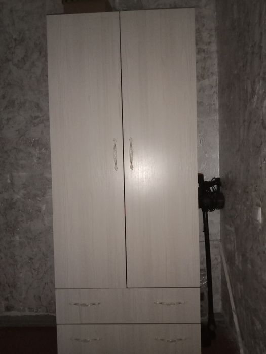 Шкаф и кровать для подростков