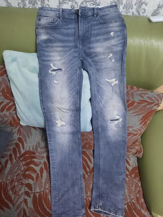 Продам  джинсы бу