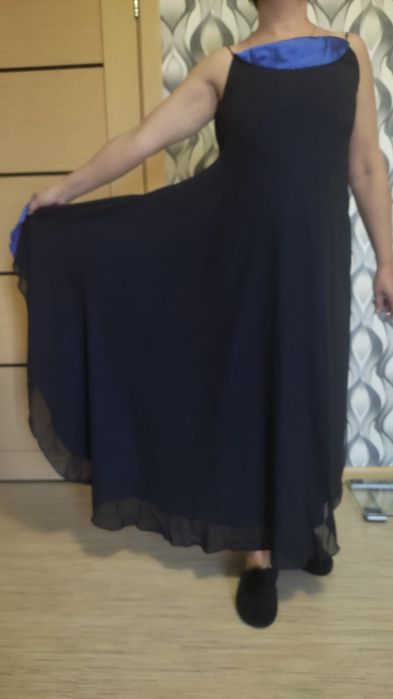 Продам вечерние платья