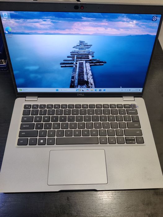 Hope Amanet P8 Dell Latitude 5430 i5-1245U 16GB RAM  Stocare 512 SSD Intel HD Graphics