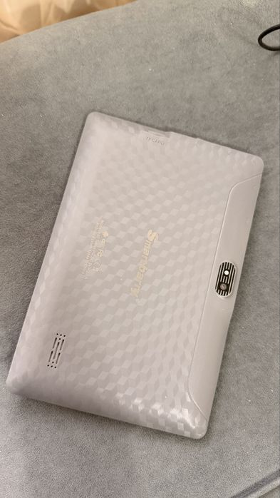 Проодается планшет!