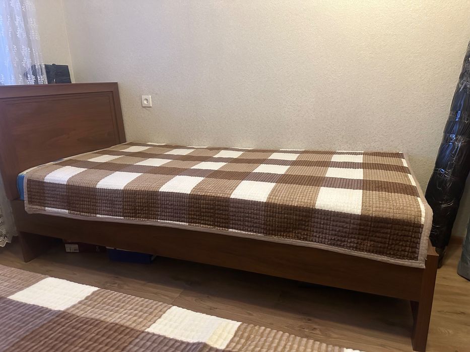 Продам кровать+матрас односпальная