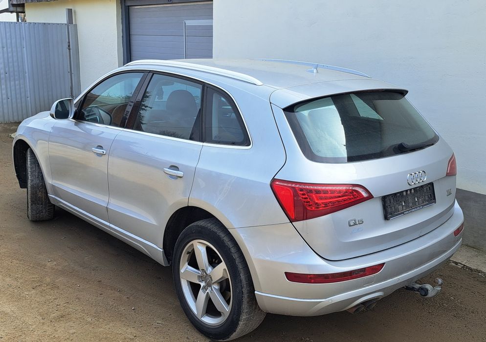 Audi Q5 2.0 tdi 170cp  cutie defecta