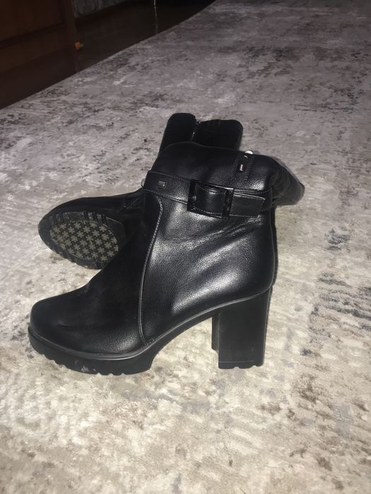 Продам куртки