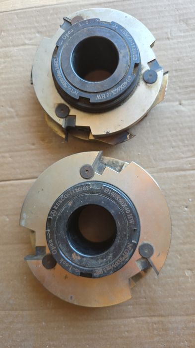 Vând freze pt lemn 40 mm si pânză circular