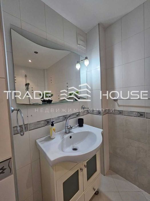 Дава се под наем Тристаен апартамент в Пловдив, Кършияка - 82 кв.м за 450 € - Снимка #11