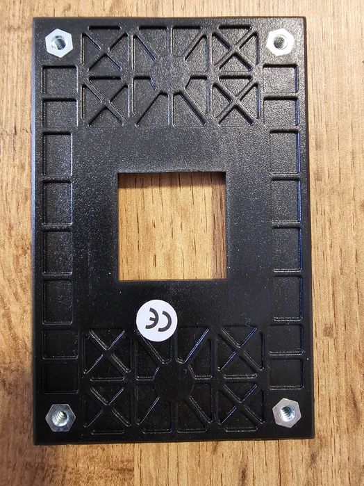 Комплект крепежи + планка за AMD сокет AM4 (за процесори Ryzen) |Bracket | Backplate | motherboard