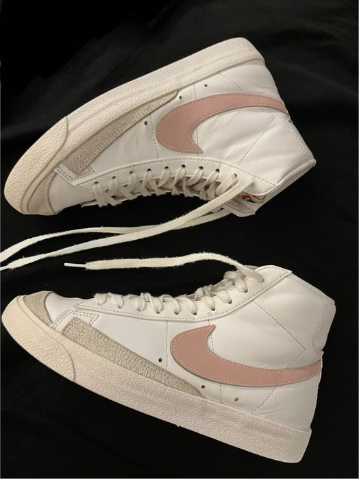 Vând Nike Blazer