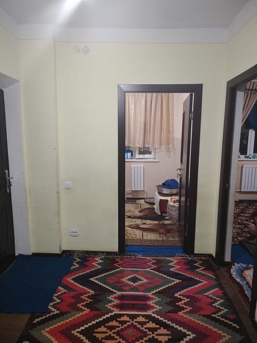 Kvartira sotiladi hamma sharoitlari bor 3xonali birinchi itaj