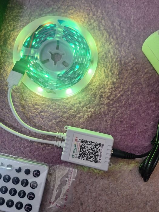 Banda LED 5 metri adeziva Bluetooth Aplicatie Telefon Telecomanda