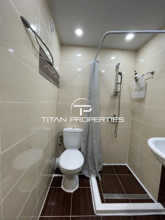 Дава се под наем Четиристаен апартамент в Варна, Базар Левски - 120 кв.м за 800 € - Снимка #9