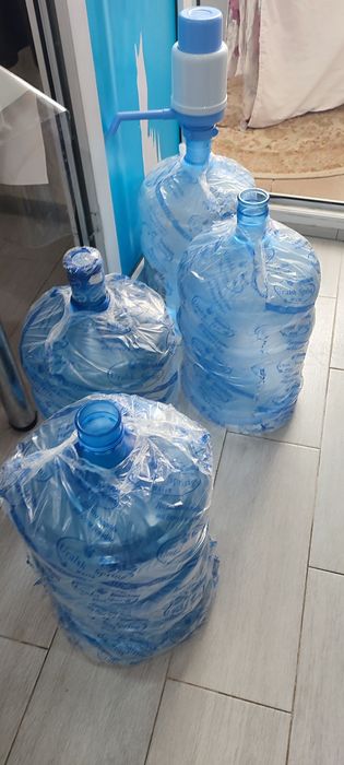 Продам 19 л бутыли