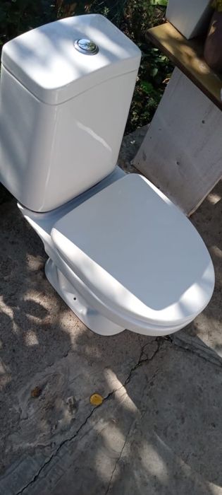Унитаз б/у в хорошем сосотоянии