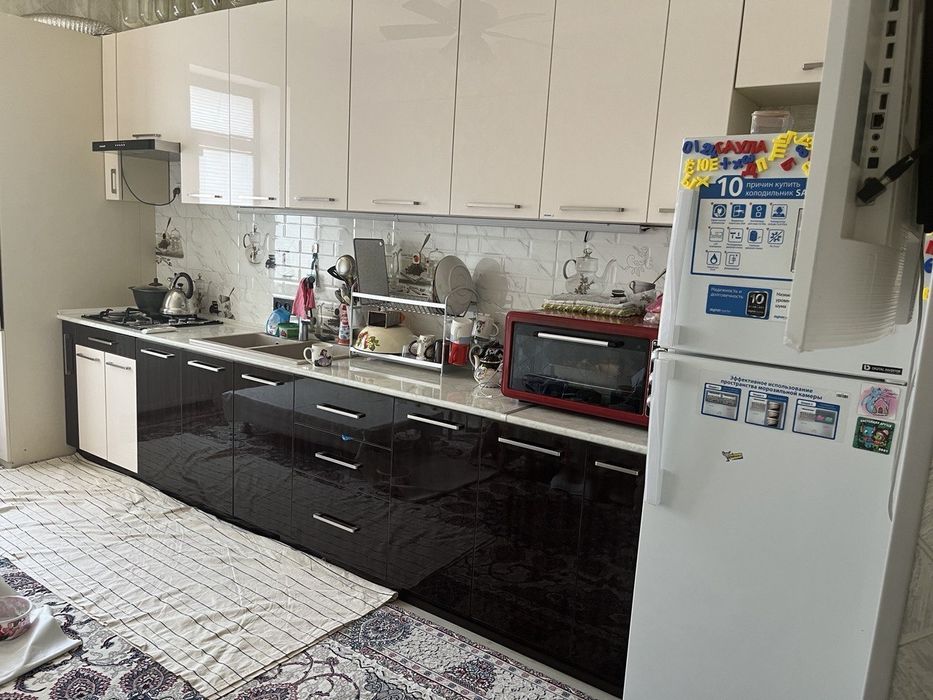 Qizlarga va ayollarga kvartira bor