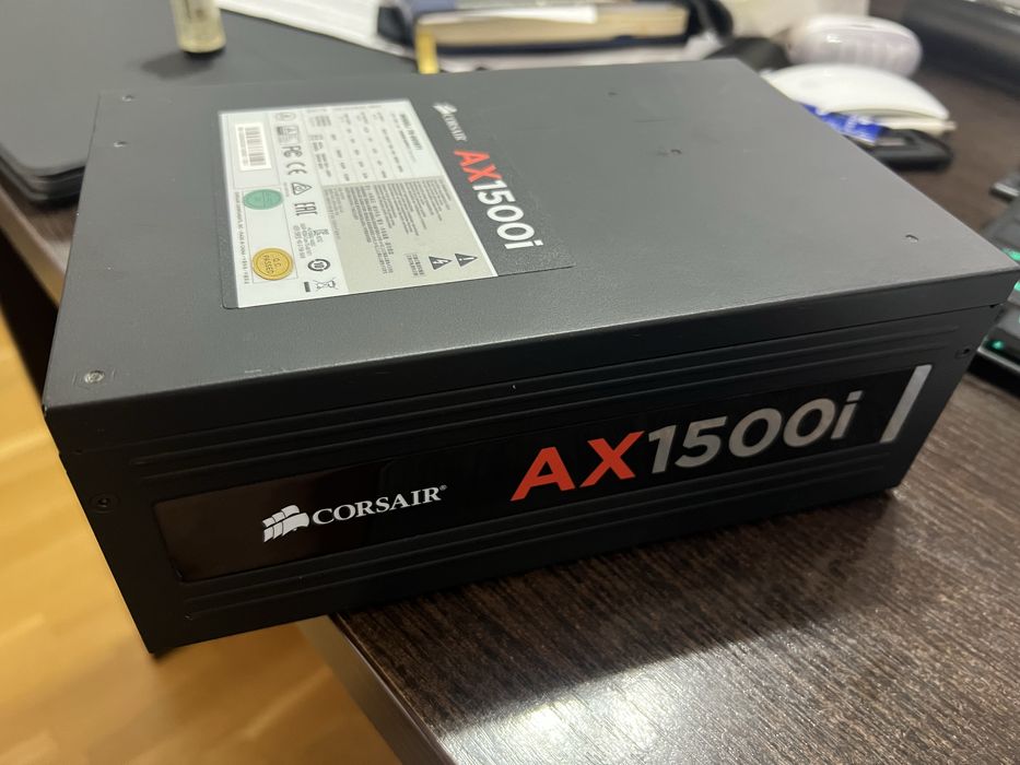 Corsair AX1500i 80 PLUS® Titanium 1500W!