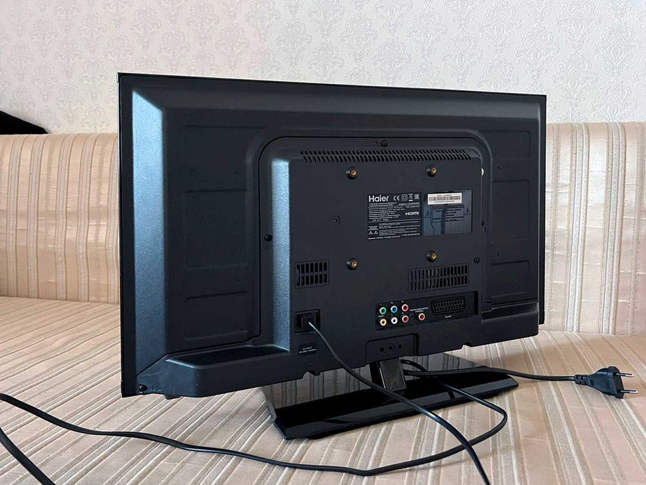 Телевизор Haier LE24B8000T