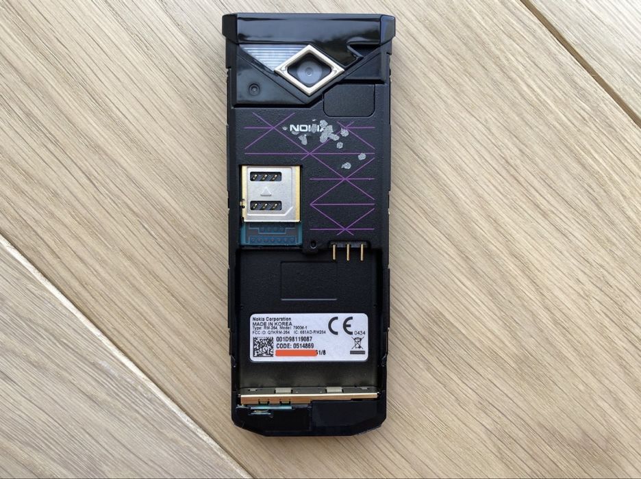 Nokia 7900 black