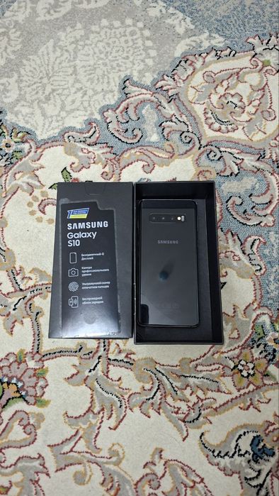 Самсунг с10 8+128 холати идиал