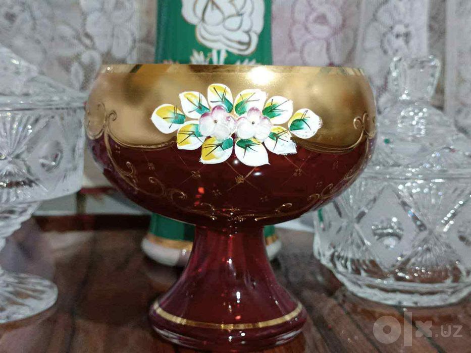 Очаровательные  большой и маленький  фарфоровый молочник "Бурёнка ""
