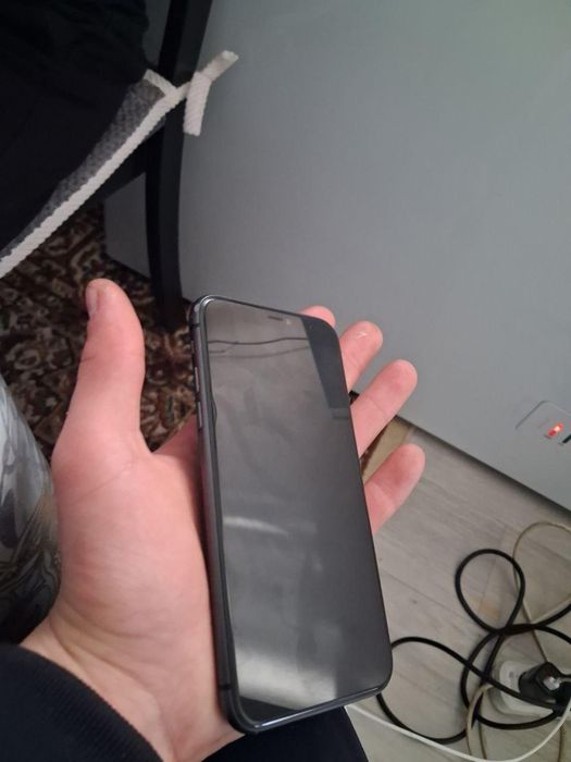 Продам айфон 11 128гб