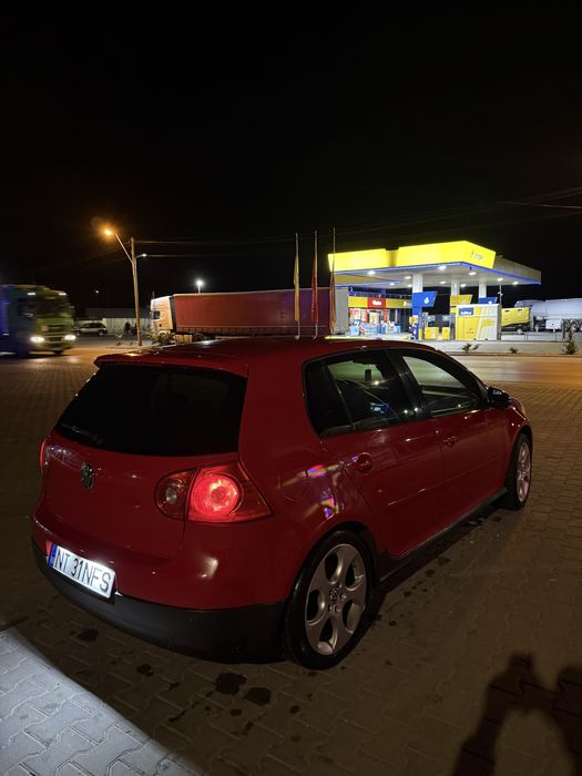 Se vinde Golf 5 GTI