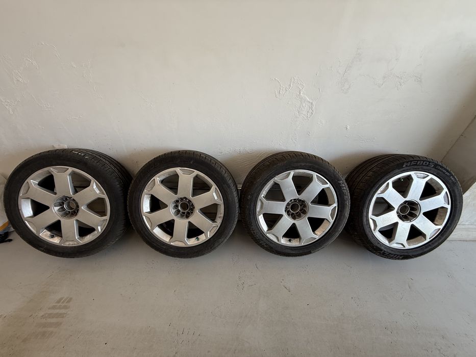 Комплект лятна гума + джанта 18 Headway HF805 Challenger DSRT 225/55R18 + алуминиева джанта 18"
