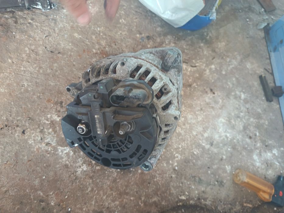 Vând alternator Man 18.440