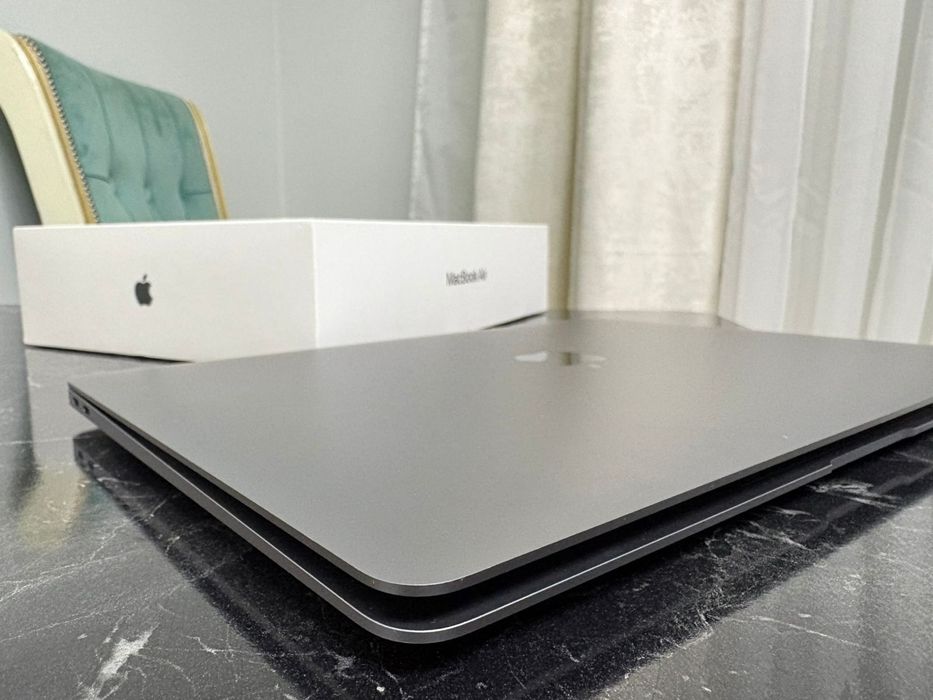 Apple Macbook Air M1 8+256GB