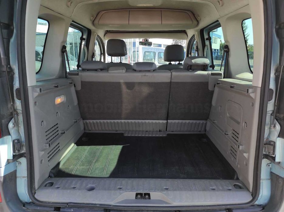 Renault Kangoo Autoturism 5 locuri 1.6 i Clima Privilege Inmatriculat.