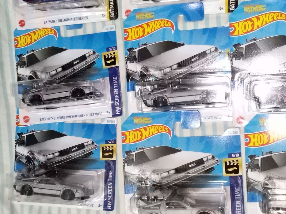 masinute Hot Wheels Batman Batmobile Back To The Future Delorean DMC