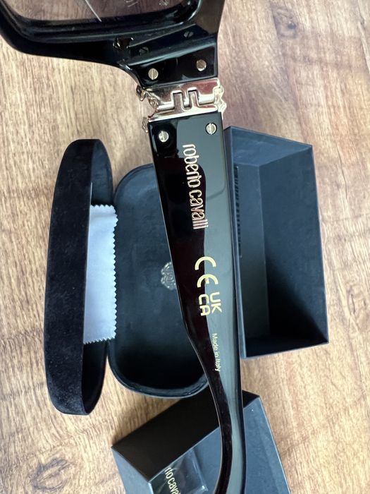 Слънчеви очила Roberto Cavalli (със сертификат, купени на 24.05.2024)