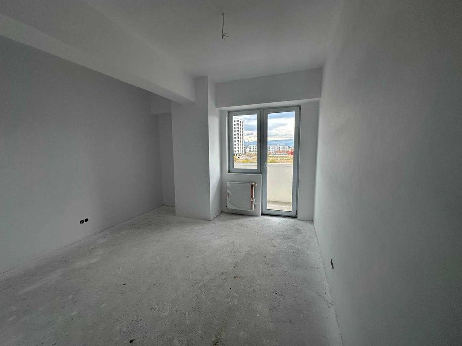 Apartament 3 camere - 2 bai - et.3 - Mihai Viteazu - 92 mp + balcon