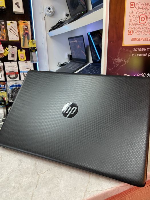 Ноутбук HP 15-db1118ur