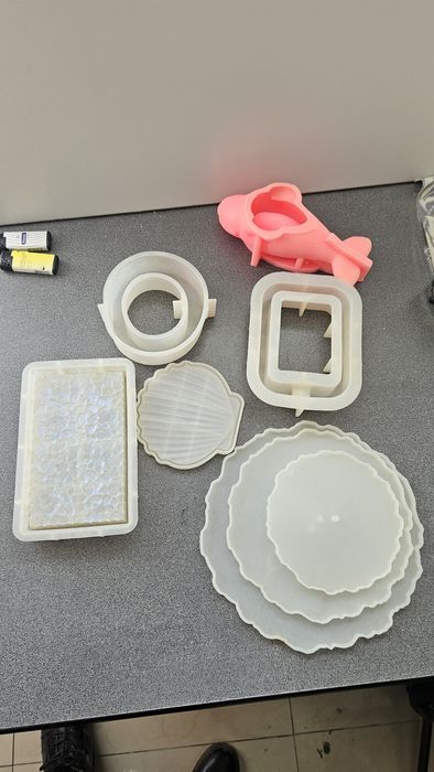 Молды новые , б/у