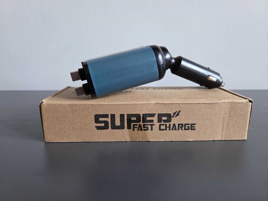 Încărcător auto retractabil 120W - cu 2 cabluri + port USB | NOU