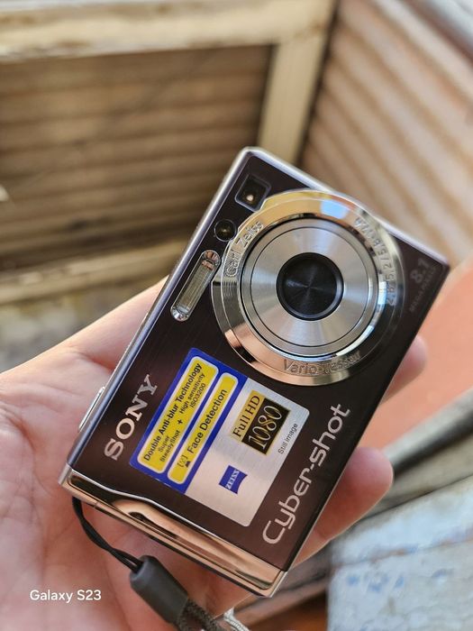 Цифровой фотоаппара Sony Cyber-Shot