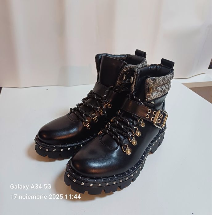 Bocanci damă Sunt noi