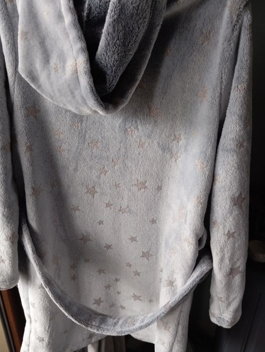 Лот за момиче коледна рокля и пухкав халат