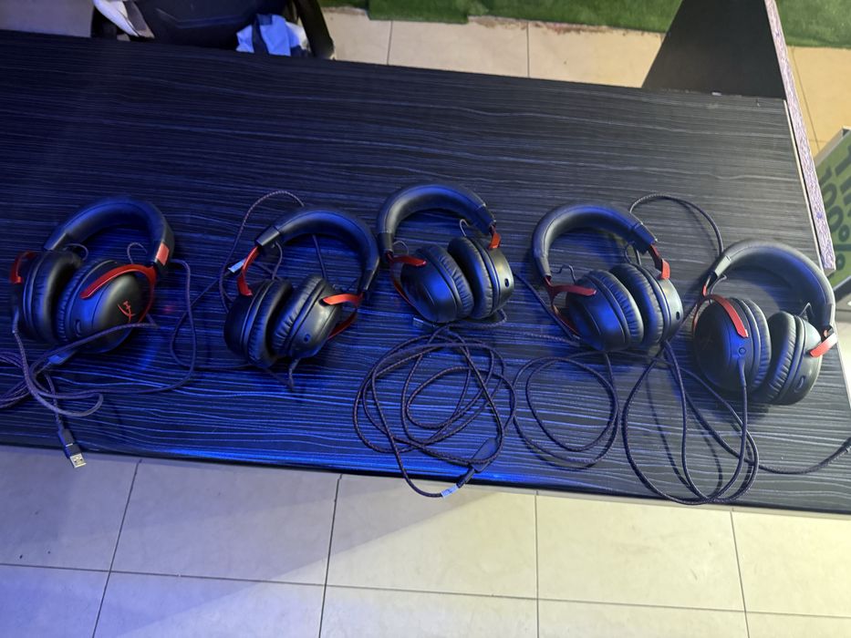 Продаю наушники hyper x cloud 3
